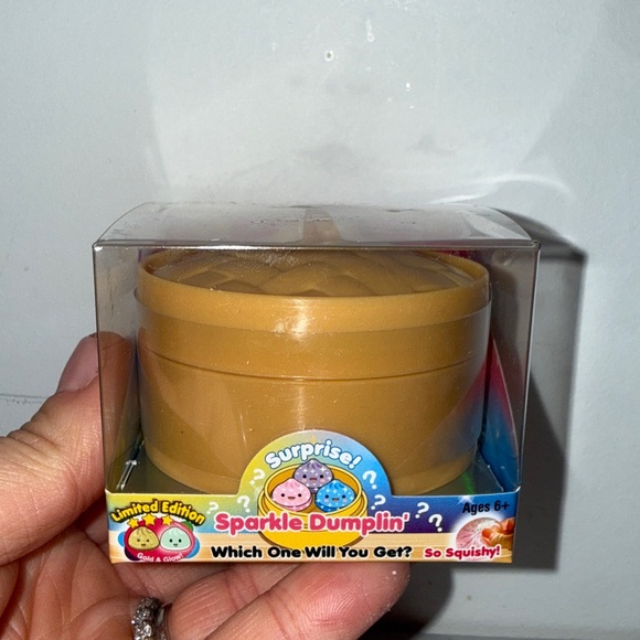 Other - Squishy sparkle Dumplin' surprise toy NEW sealed